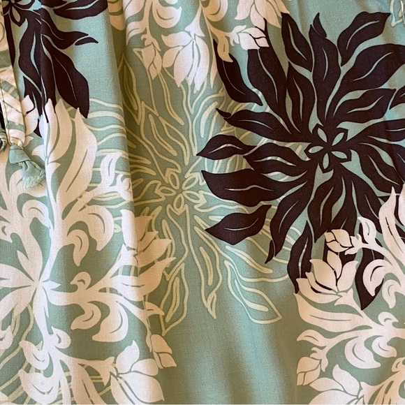 PUMEHANA Round Neck Puff Sleeve Floral Print Top Made in Hawaii size Large - Picture 3 of 4